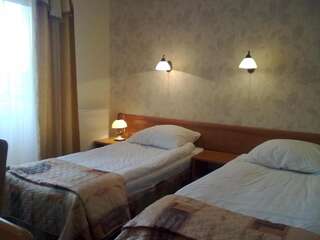 Отель Hotel Knieja Spa&Wellness Супрасль Двухместный номер с 1 кроватью или 2 отдельными кроватями-9